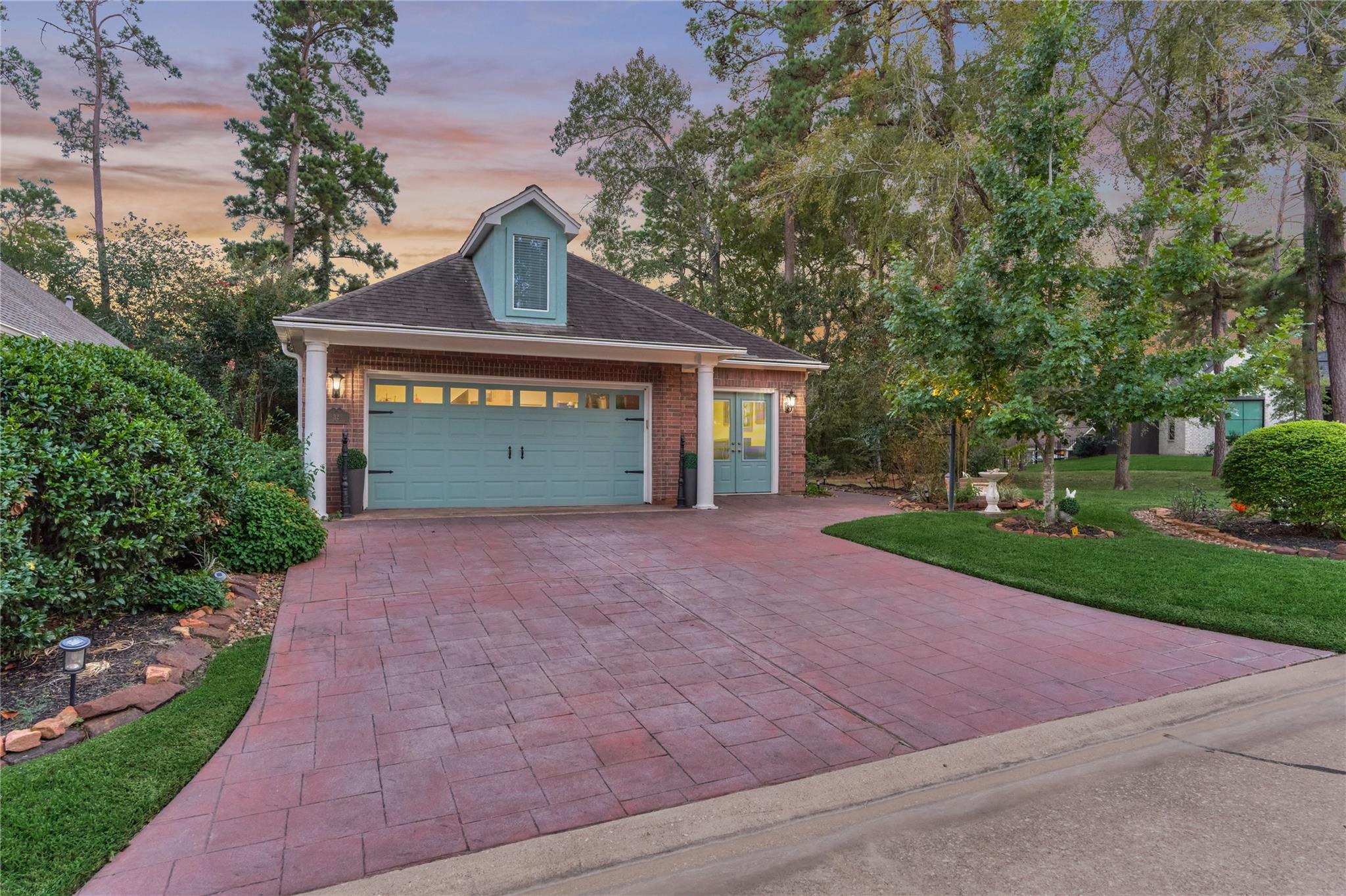 32 Hillwood Lane