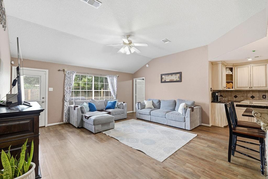 2977 Community Drive