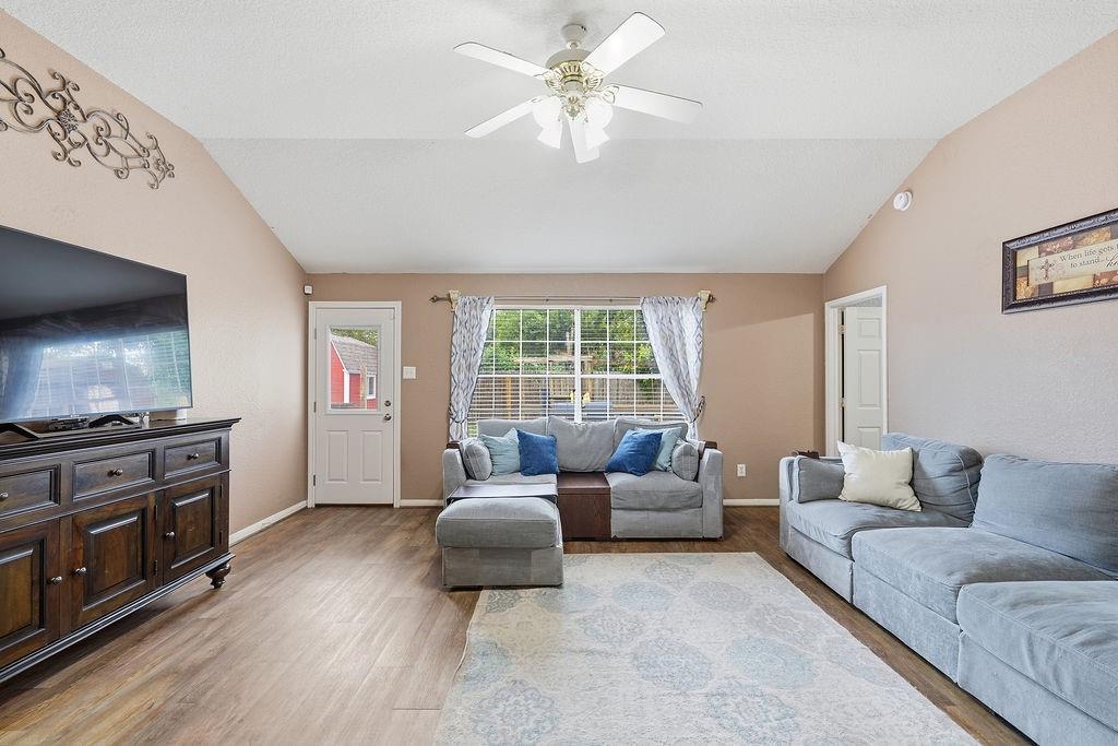 2977 Community Drive