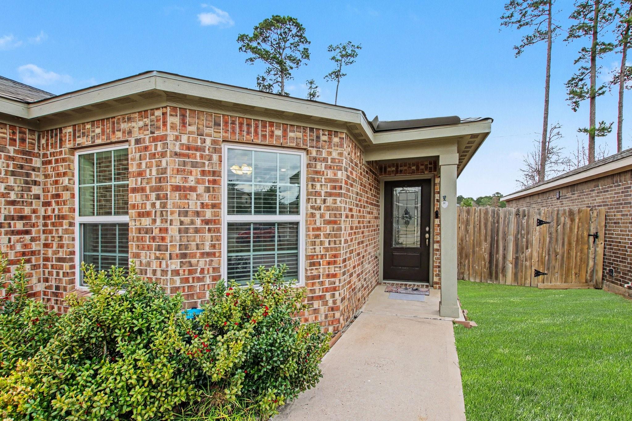 22622 Steel Blue Jaybird Drive