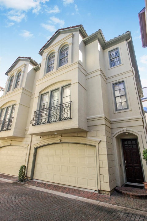 Photo of 1523 Haddon Street #B, Houston, TX 77006 (MLS # 77563113)