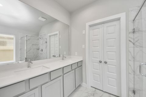 Tiny photo for 11903 Royal Willow Lane, Houston, TX 77066 (MLS # 67221861)