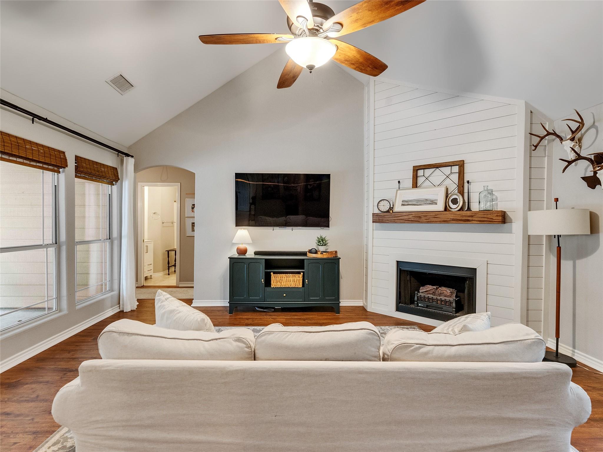 23436 Hillcrest Drive