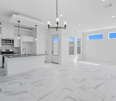 Photo of 2918 El Fenice Lane, Houston, TX 77057 (MLS # 97755736)
