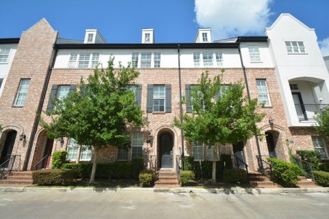 Photo of 9446 London Bridge Station, Houston, TX 77045 (MLS # 81330562)