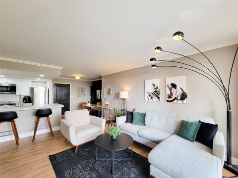 Photo of 3525 Sage Road #908, Houston, TX 77056 (MLS # 82525931)