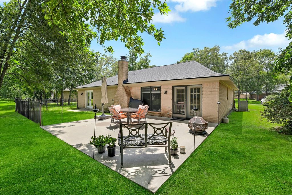 Photo of 16022 Sea Palms Drive, Crosby, TX 77532 (MLS # 22356775)