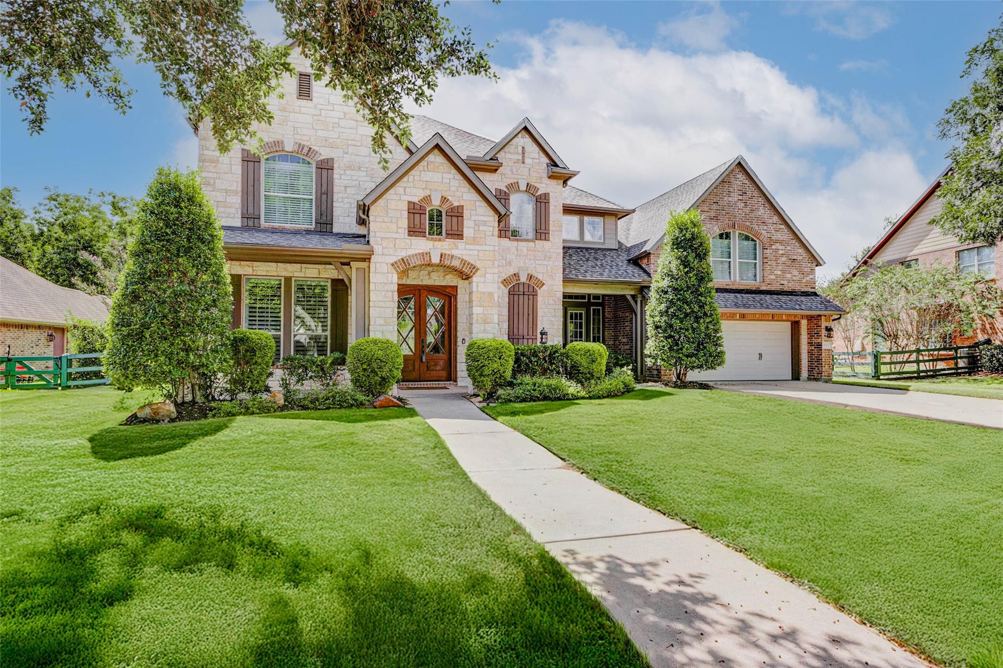 5323 Lake Hill Farm Way