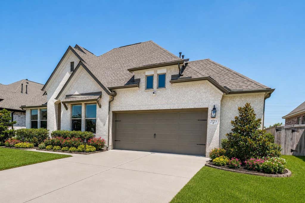 Photo of 2723 Lakeside Shore Drive, League City, TX 77573 (MLS # 44896808)