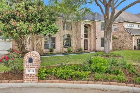 Homes For Sale - 14134 Pollux Court<br/> Tomball, TX 77375