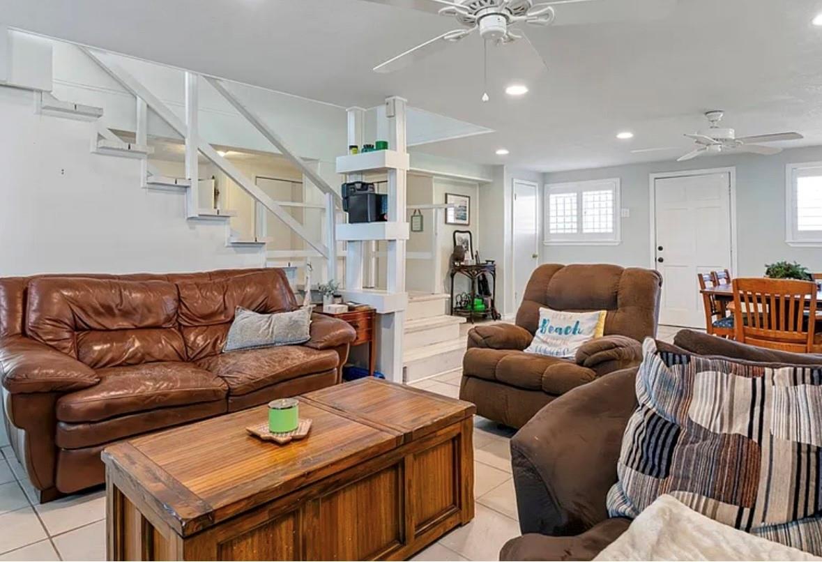 909 Private Road 652