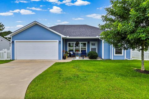 Photo of 146 Iris, Livingston, TX 77351 (MLS # 36612290)