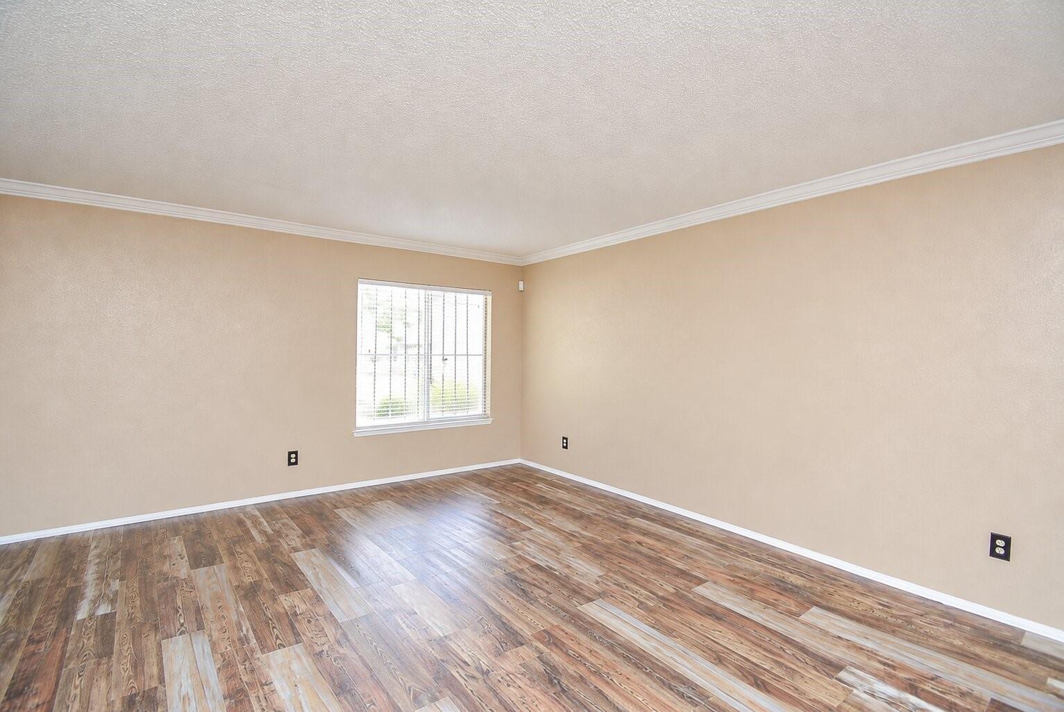 6168 W Airport Boulevard 16