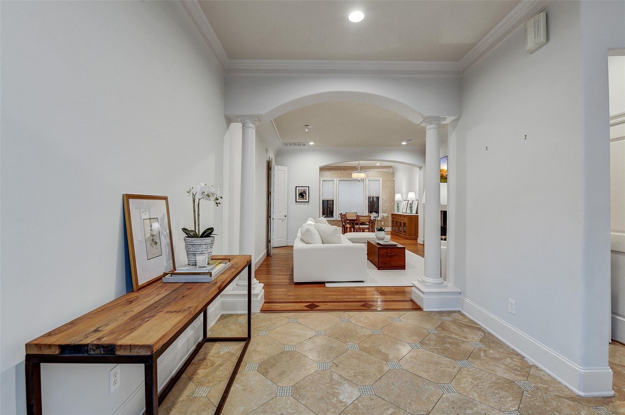 2121 Potomac Drive B