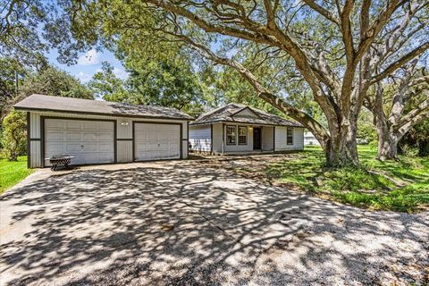 Photo of 11903 22nd Street, Santa Fe, TX 77510 (MLS # 37290265)