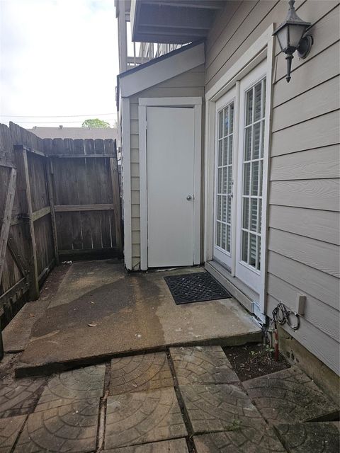 Tiny photo for 11710 Southlake Drive #18, Houston, TX 77077 (MLS # 25342448)