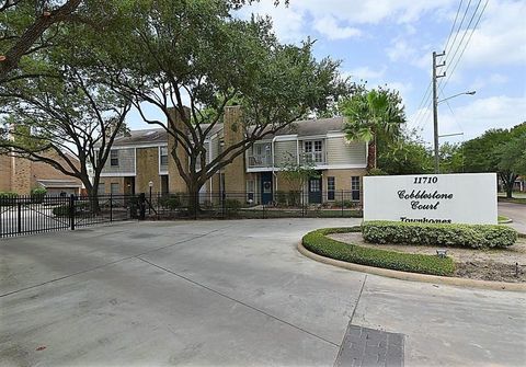 Tiny photo for 11710 Southlake Drive #18, Houston, TX 77077 (MLS # 25342448)