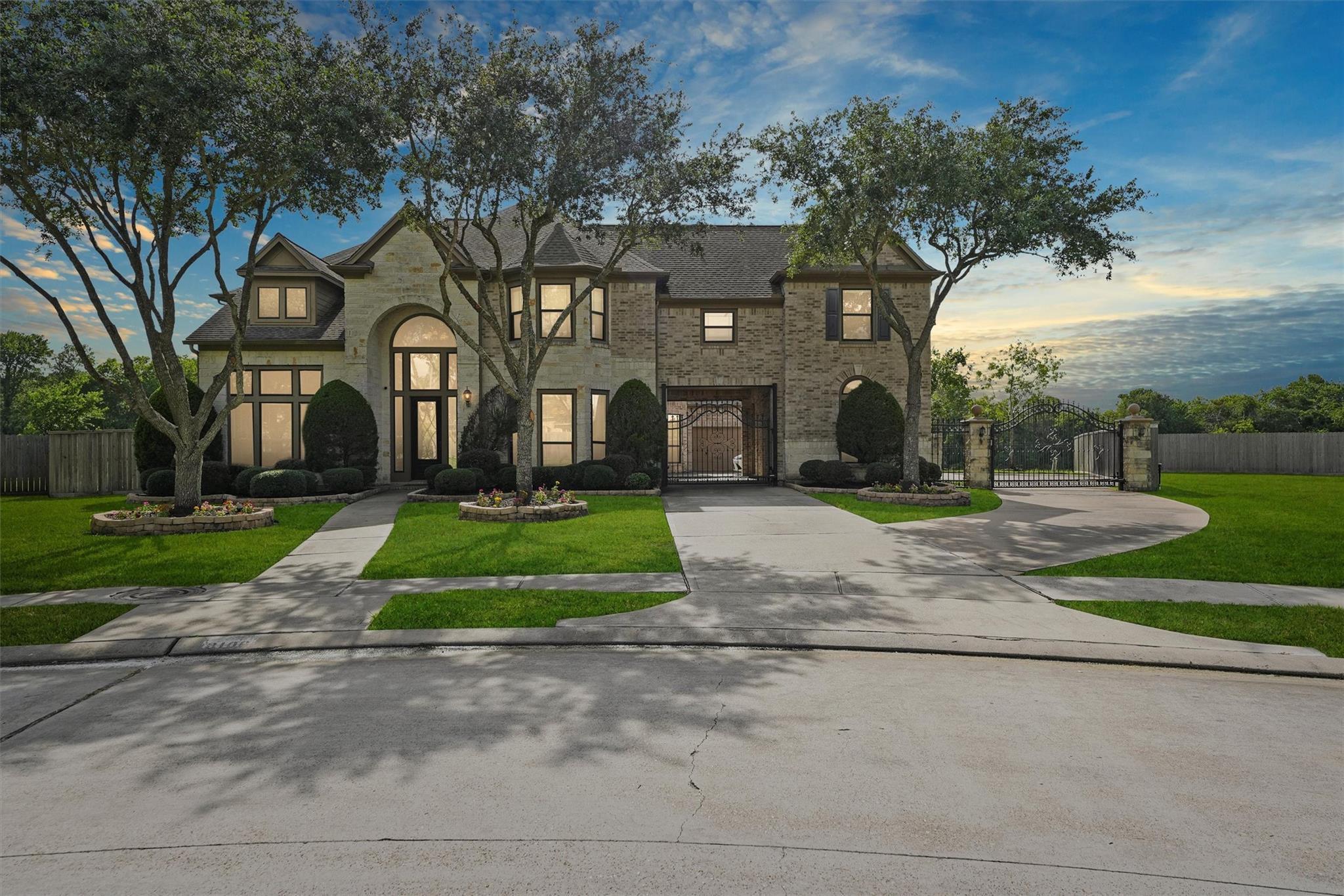 3100 Richard Lane