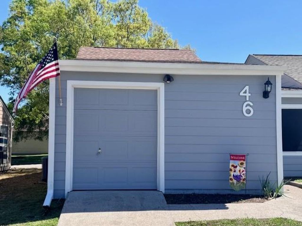 Photo of 46 Westwood Village Drive #TH46, Trinity, TX 75862 (MLS # 73477644)