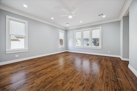 Tiny photo for 1226 Heights Boulevard, Houston, TX 77008 (MLS # 49566384)