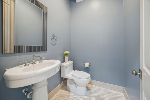 Tiny photo for 1226 Heights Boulevard, Houston, TX 77008 (MLS # 49566384)