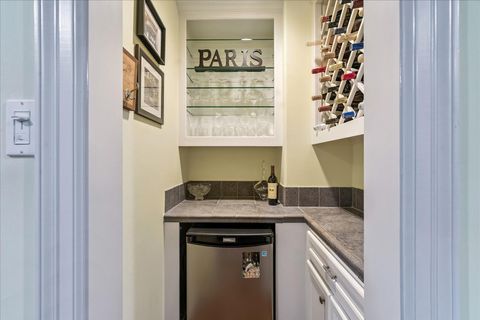 Tiny photo for 2939 Sackett Street, Houston, TX 77098 (MLS # 18299559)