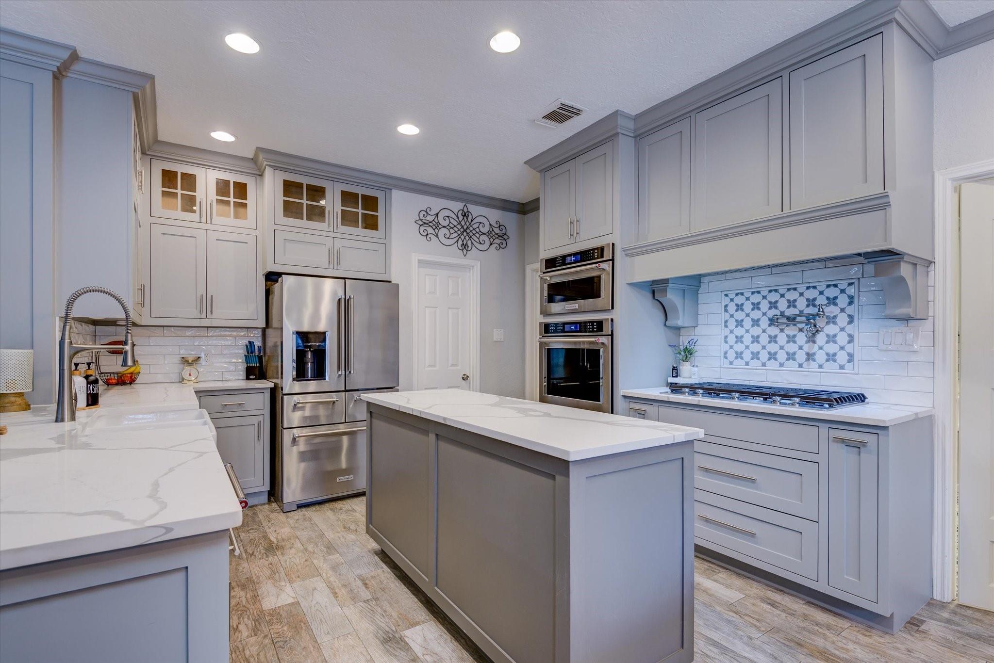 2402 Sarasota Drive