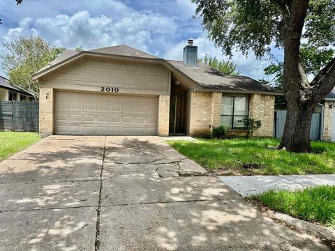 Photo of 2010 Hickory Glen Drive, Missouri City, TX 77489 (MLS # 38981729)