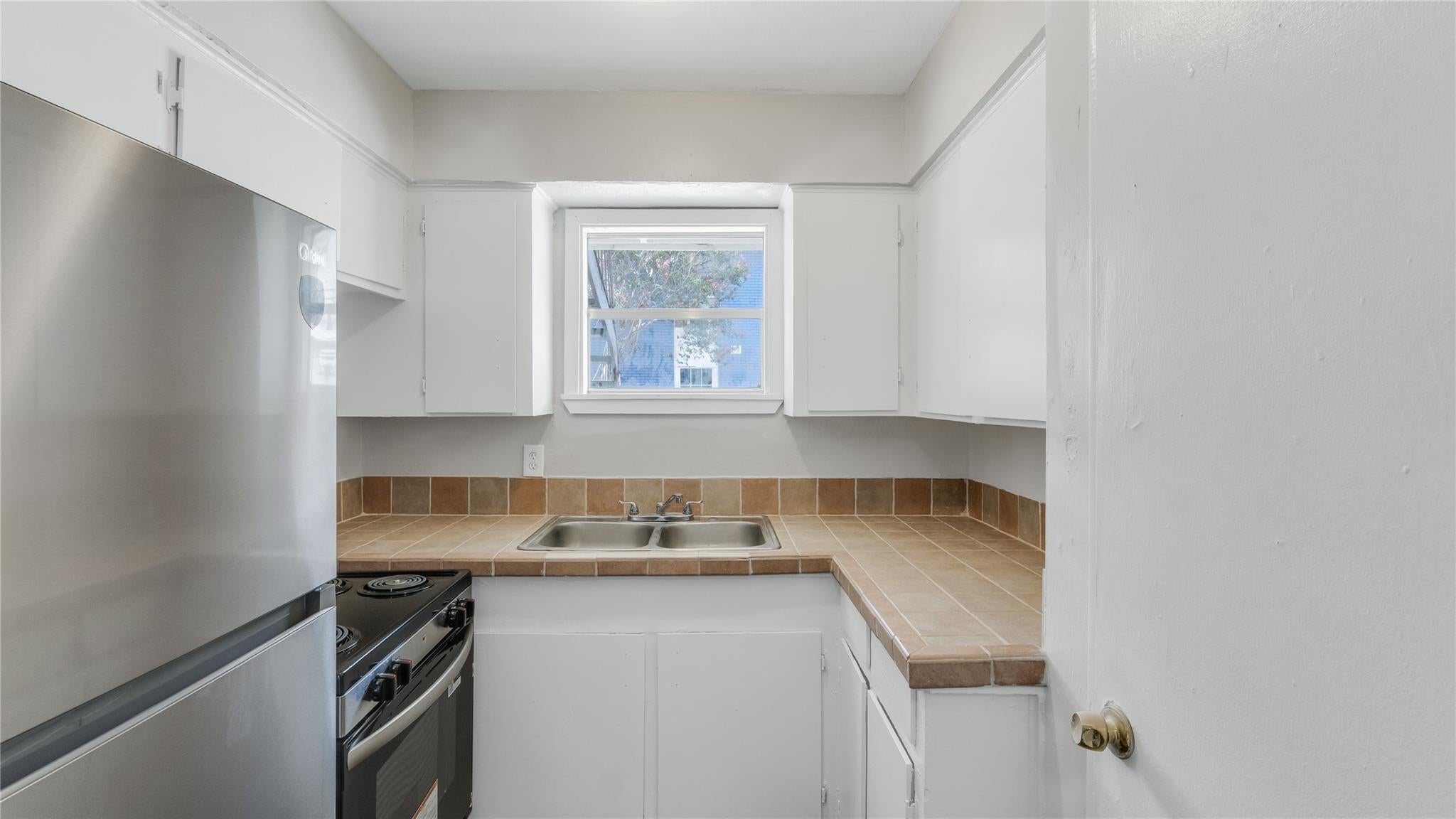 122 E Crosstimbers Street 117