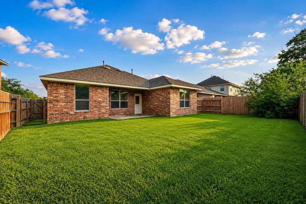 Photo of 17819 Serene Shore Drive, Cypress, TX 77429 (MLS # 10505072)