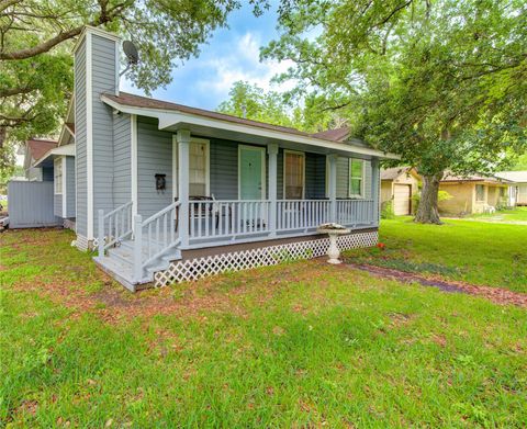 112 Begonia Lane Highlands TX 77562