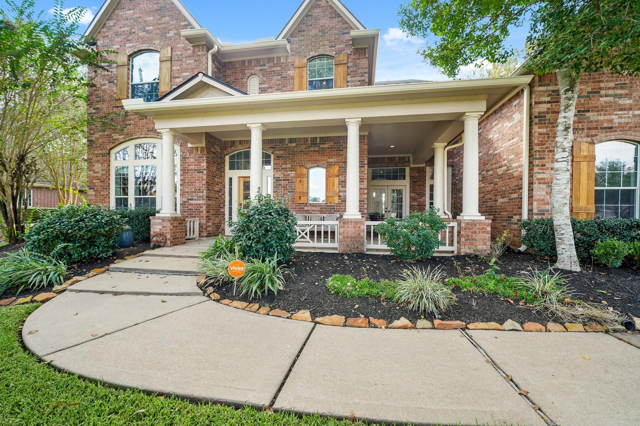 4703 Oxbow Circle W