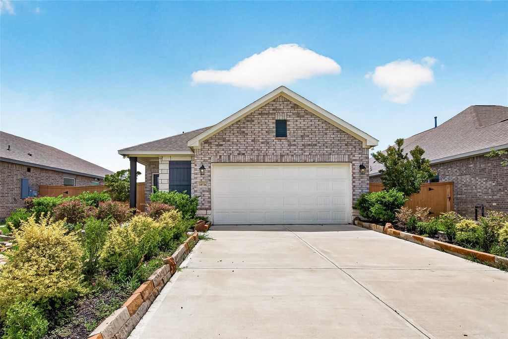 Photo of 10726 Sky Creek Lane, Beasley, TX 77417 (MLS # 20267363)