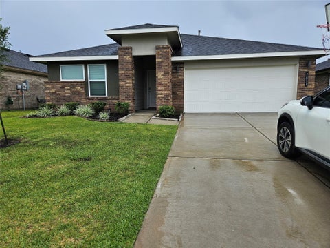 Photo of 7831 Murciana Drive, Rosharon, TX 77583 (MLS # 98685411)
