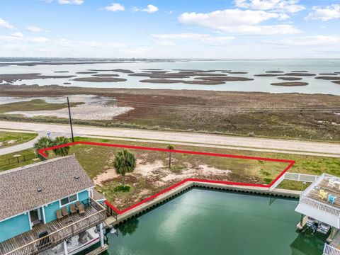 Photo of 16714 Curlew Road, Jamaica Beach, TX 77554 (MLS # 6566208)