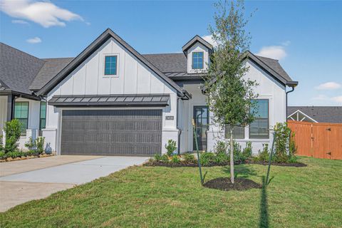 Photo of 24110 Blooming Daisy Circle, Katy, TX 77493 (MLS # 65603585)
