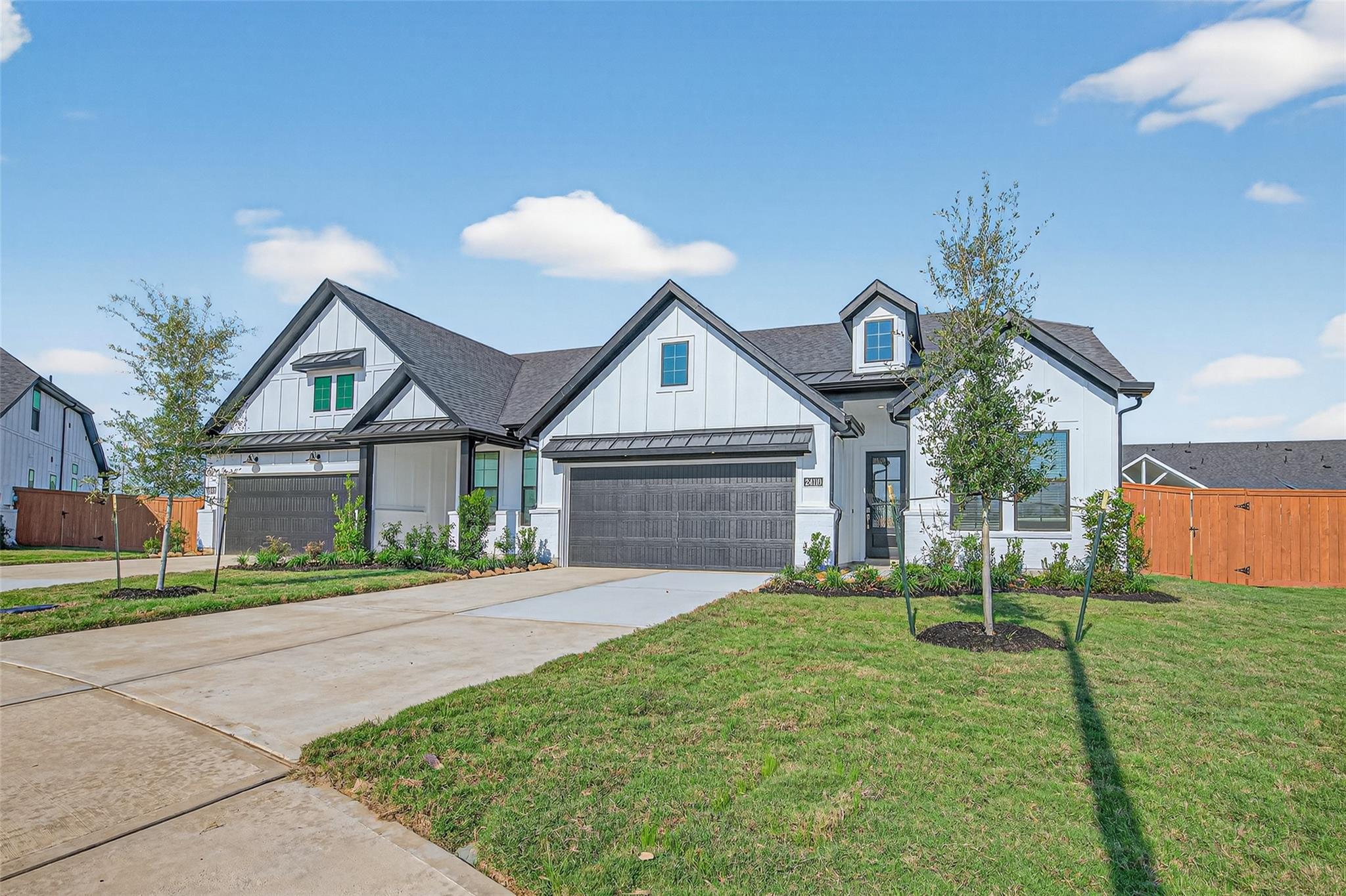 24110 Blooming Daisy Circle
