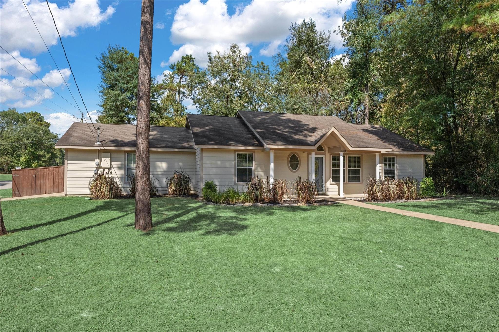 10589 Royal Adrian Drive