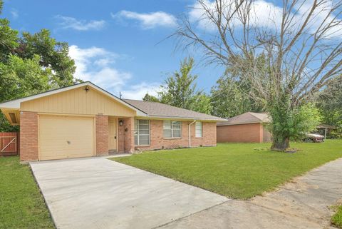 Photo of 4319 Howcher Street, Houston, TX 77047 (MLS # 30358441)