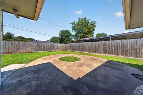 Tiny photo for 6855 Richwood Road, Houston, TX 77087 (MLS # 24890821)
