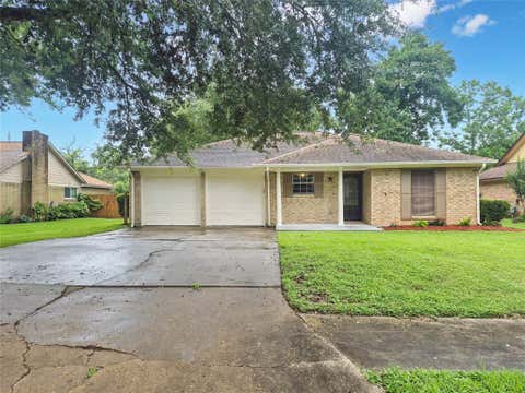 Homes For Sale - 54 Aloe Vera Court<br/> Lake Jackson, TX 77566
