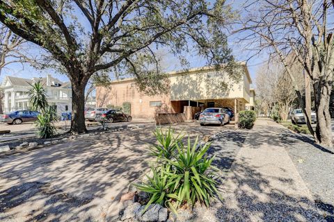 Photo of 229 Westmoreland Street #05, Houston, TX 77006 (MLS # 80731875)