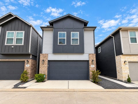 Photo of 9920 Night Light Lane, Houston, TX 77080 (MLS # 69550850)
