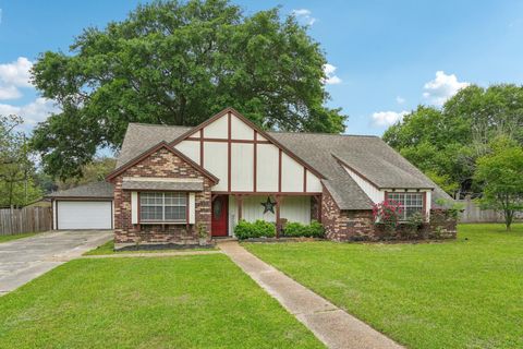 Photo of 211 Beaumont Drive, Magnolia, TX 77354 (MLS # 60009652) Photo of 211 Beaumont Drive, Magnolia, TX 77354 (MLS # 60009652)