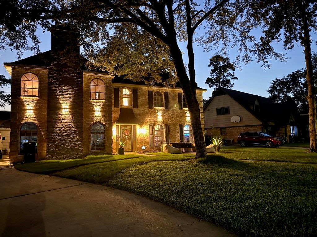 Photo of 19907 Sweetgum Forest Drive, Humble, TX 77346 (MLS # 62490125)