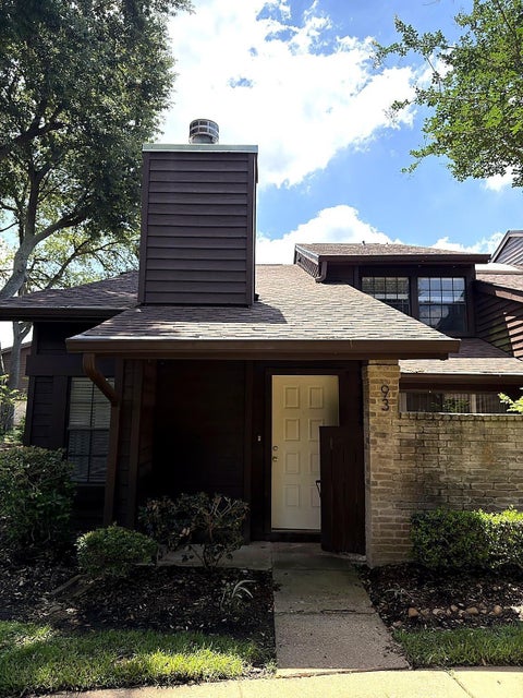 Photo of 2510 Grants Lake Boulevard #93, Sugar Land, TX 77479 (MLS # 20915198)