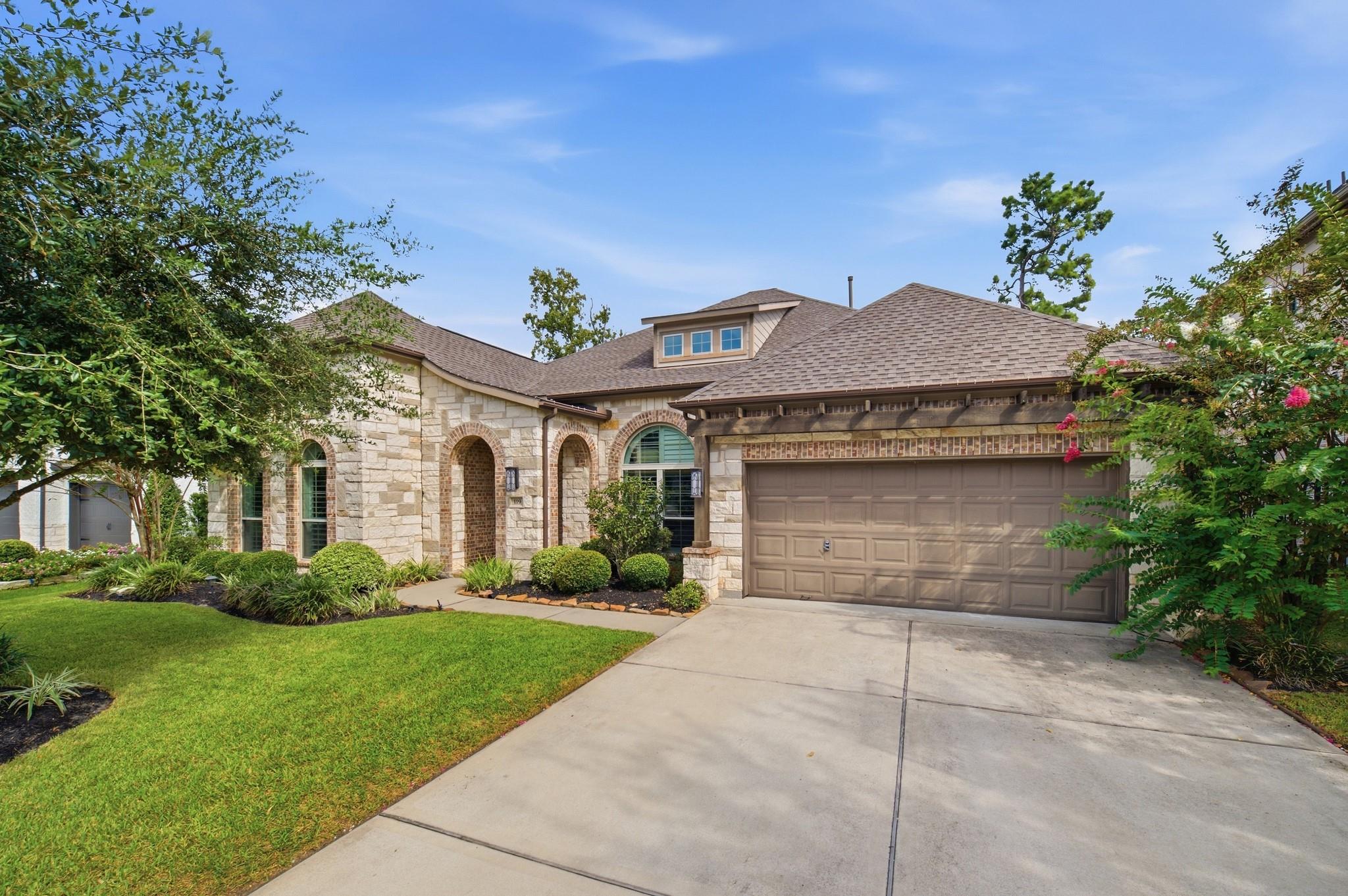 119 North Winter Sunrise Circle