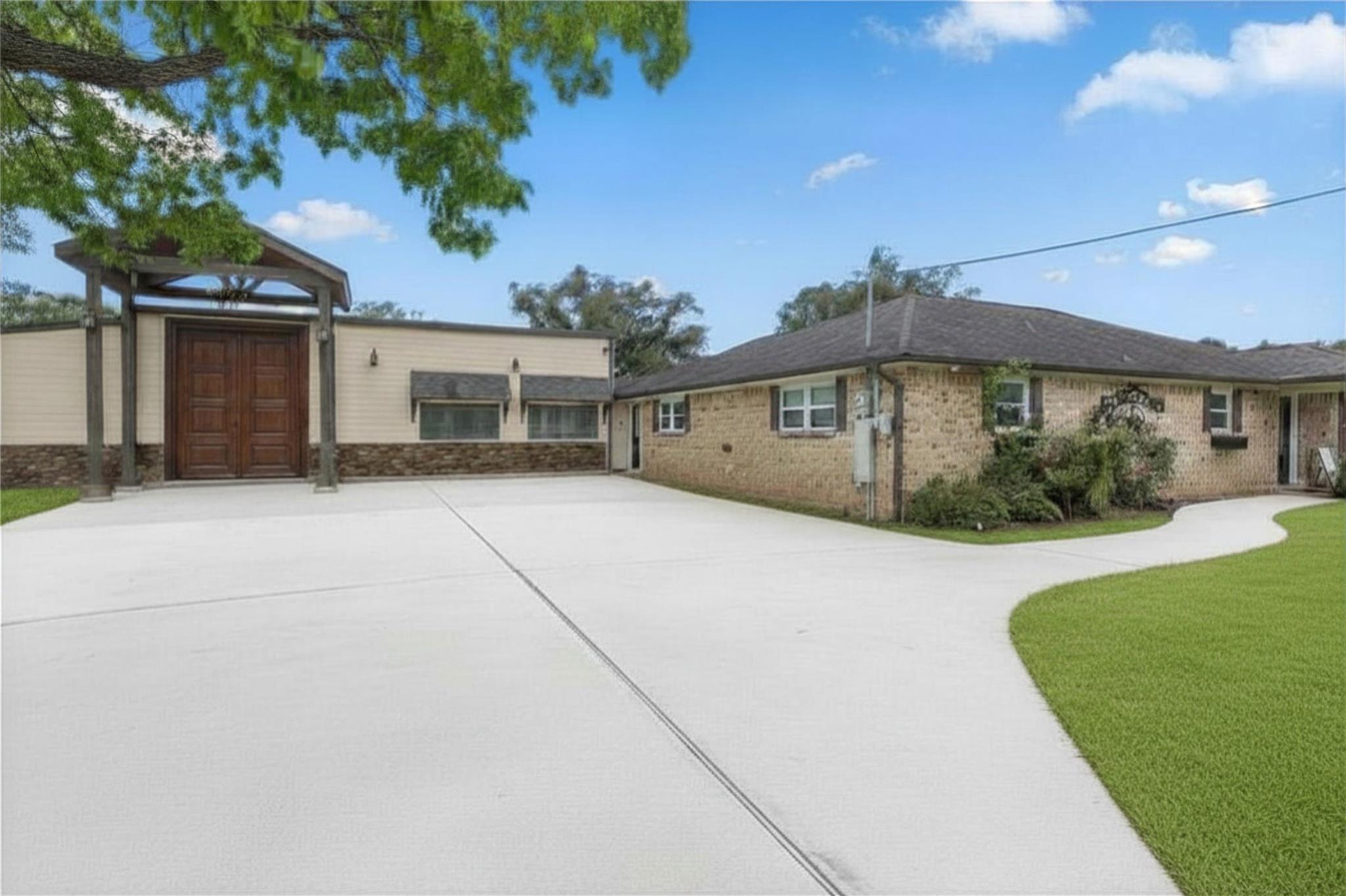 3006 Fm 521 Road