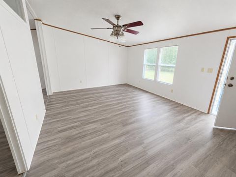 Tiny photo for 120 Acorn, Livingston, TX 77351 (MLS # 75798635)