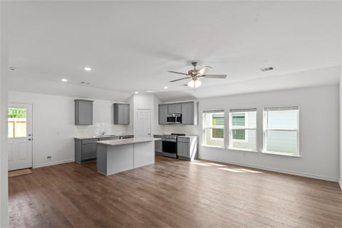 Photo of 1880 Redwood Lane, Dayton, TX 77535 (MLS # 31660975)